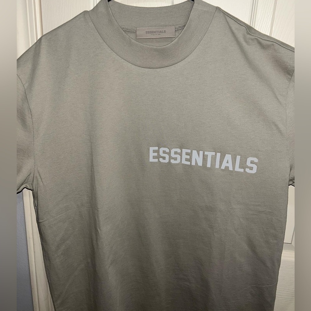 Fear Of God Essentials short sleeve tshirt